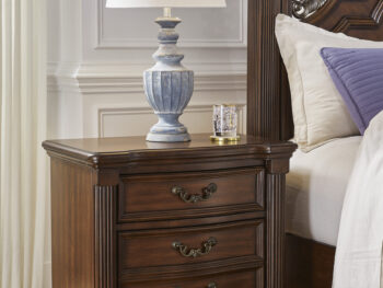 Naktinis staliukas „Lavinton“